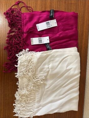 Jones New York Fuchsia and Ivory Fringe Wraps